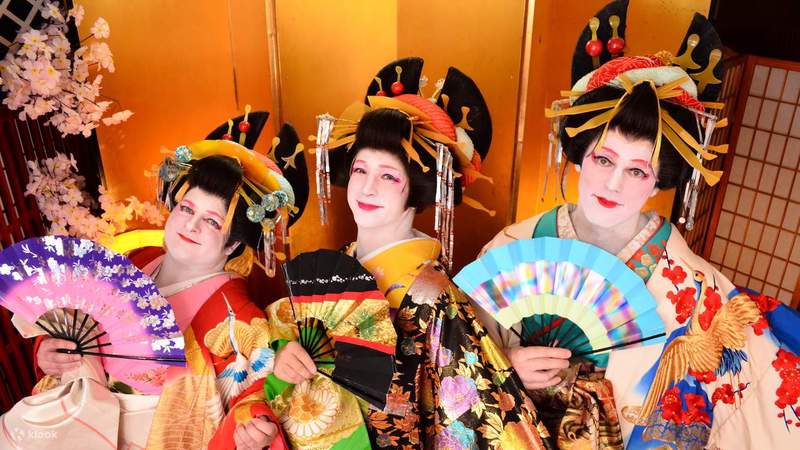 花魁不是“花瓶”，她们是古代最懂人心的“文化观察者”