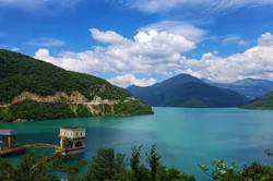 高加索山脉的神秘低频嗡鸣与古老粘土符片