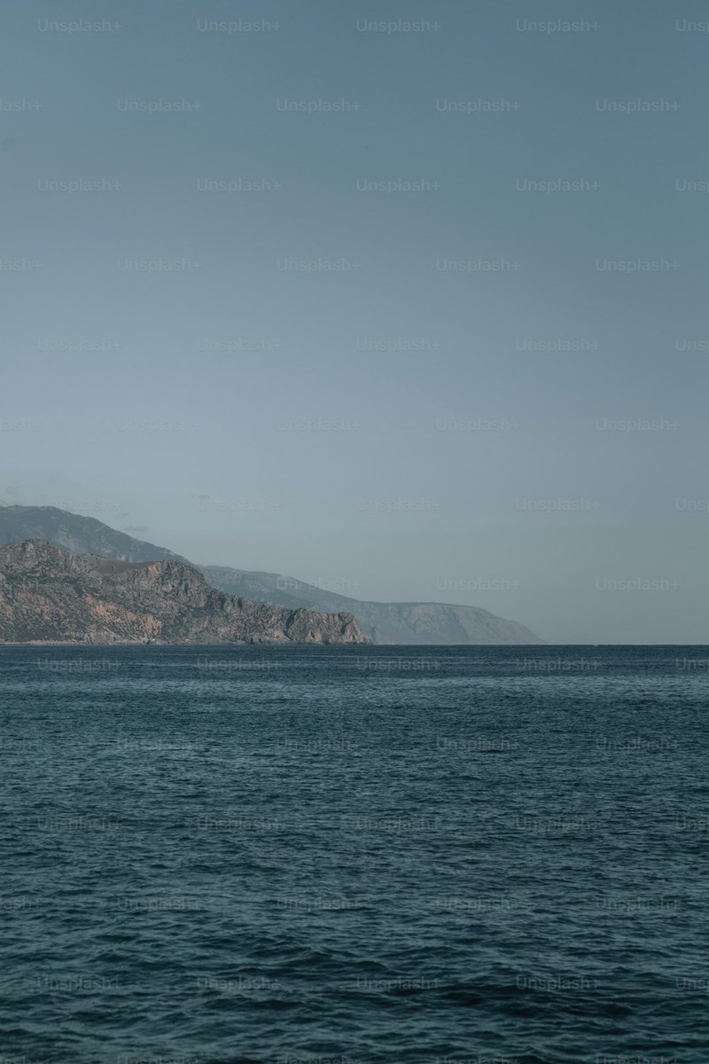地中海梦魇时间|一场关于光影与时间的奇妙之旅 地中海梦魇时间|一场关于光影与时间的奇妙之旅