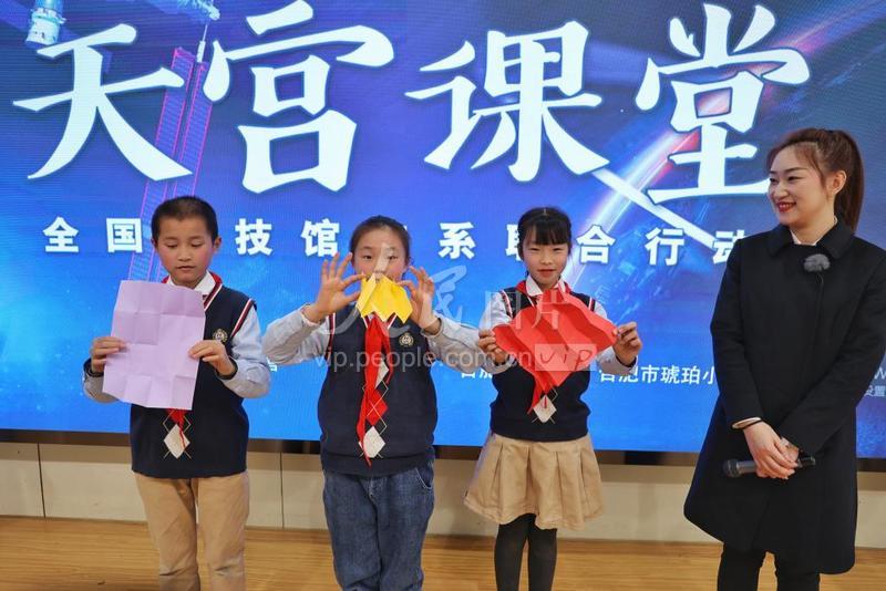 我梦见自己在沙里捡到了一块琥珀,醒来后才发现,那不是梦? 我梦见自己在沙里捡到了一块琥珀,醒来后才发现,那不是梦?
