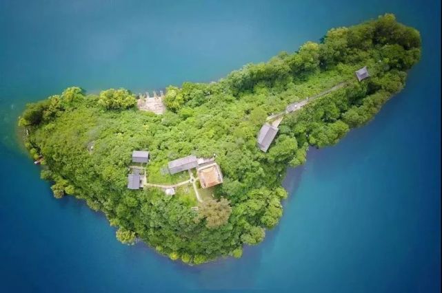 湖心孤岛：那片遗世独立的梦