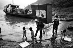 从封闭到开放：改革开放初期的中国故事