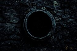 深海之谜：断层黑匣子与失灵的祭祀铜铃