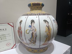 千年瓷都的传奇：景德镇瓷器如何征服世界？