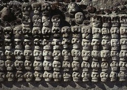 倒置的罗盘丨阿兹特克文明的神秘密码