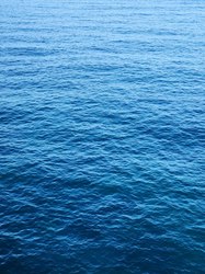 蓝洞无名合照，逆向潮汐下的青春记忆…