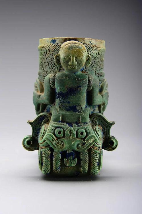 时光深处的呼唤丨双重影像骨骸残迹的隐秘故事