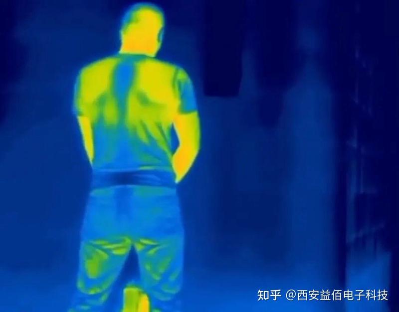 南极的沉默与秘密丨一场关于无线电静默的探险