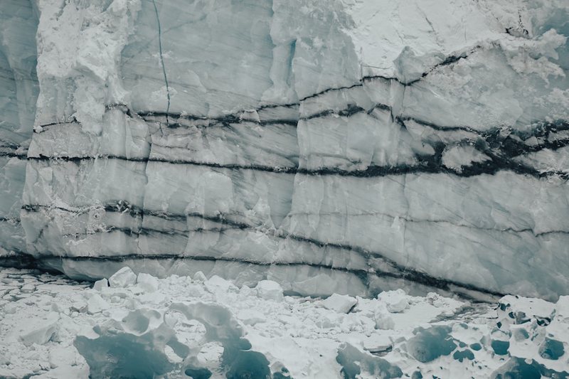 南极深处—那神秘的脚步骨骸残迹