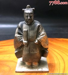 高加索山脉的铜盘—镜像人与时间的对话