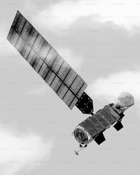 在巴布亚新几内亚的雨林里，我亲眼看见了“反重力”…