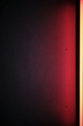 雨夜里的旧情人，那一夜我们烧光了所有理智…