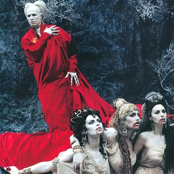 南美祝福吸血鬼丨古老传说中的神秘生物与现代科学探索