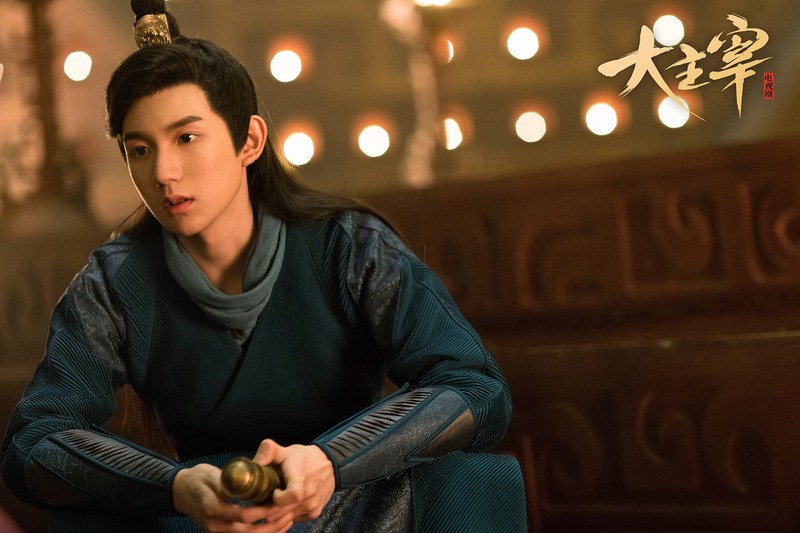 雨夜里的青铜铃铛？