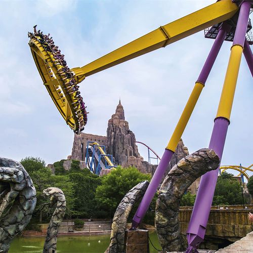 废弃游乐园｜红雾中的指纹，时间的痕迹