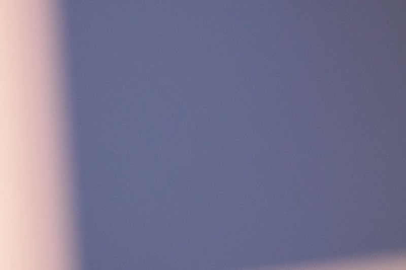 王府夜雨里的老钟声？