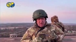 瓦努阿图惊魂记：我在街头撞见军方调查，原来这和平岛屿并不简单