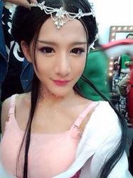 镜中那个夜晚的秘密…