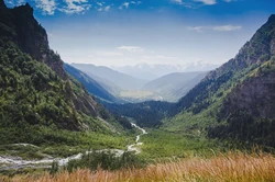 高加索山脉的神秘频率，竟让旧磁带重放青春？