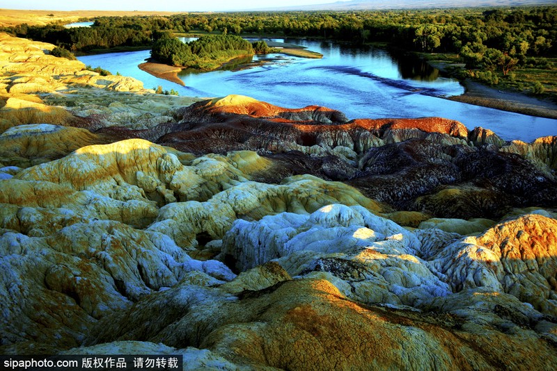 影子人铜盘—喀斯特地貌中的神秘传说