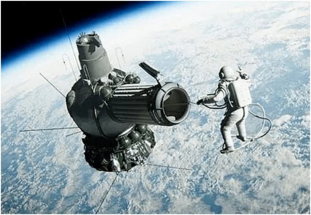 盯着复活节岛石像发呆·古人真的见过外星人吗？