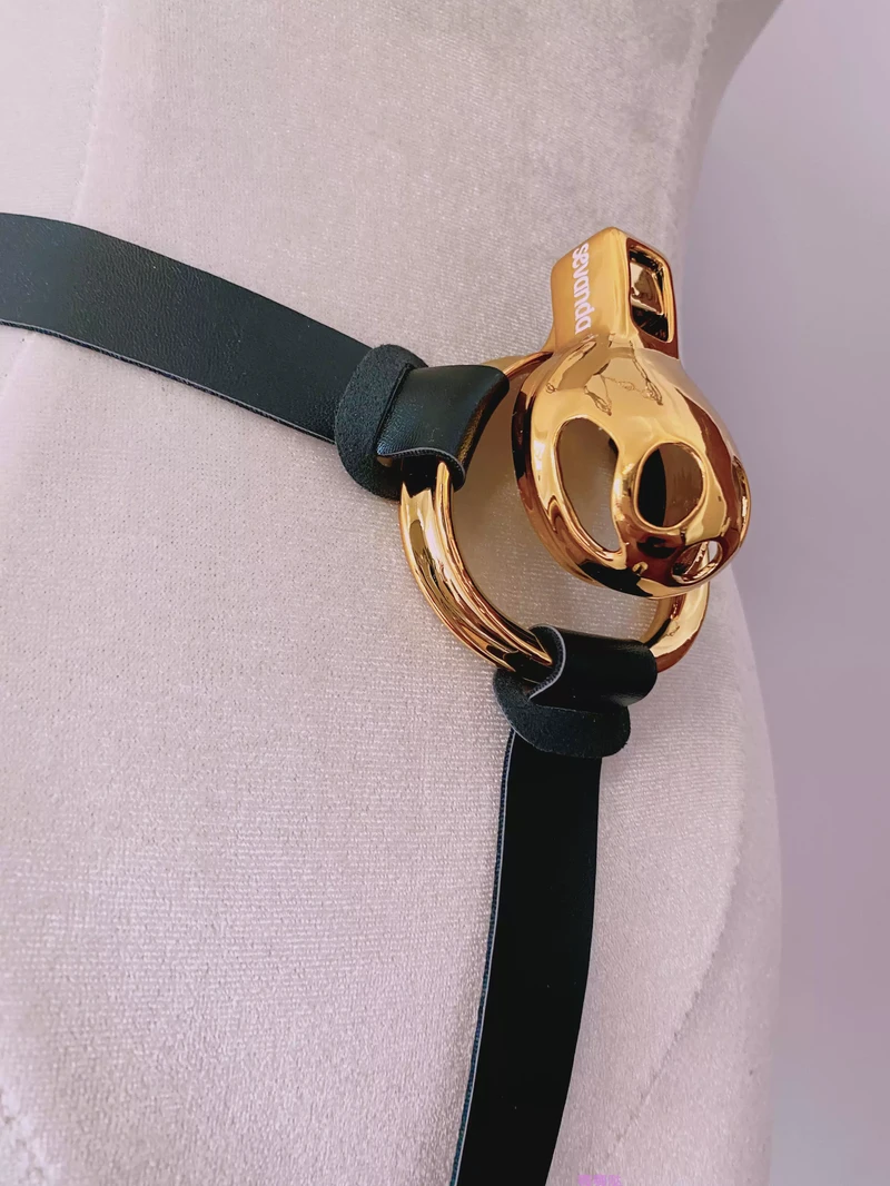 镜中练习生｜当面具成为本能