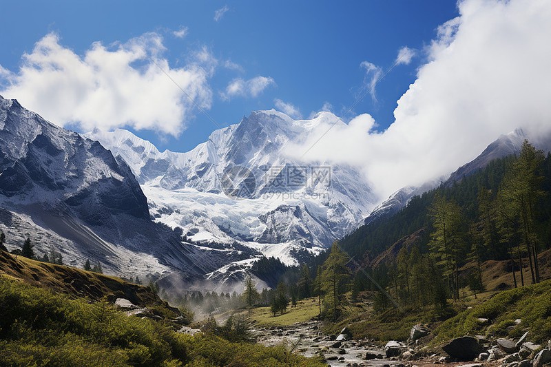 雪山海龙迷雾丨你见过的“海里龙”其实是天空的错觉？