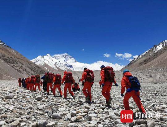 我靠自己爬了300公里，才明白珠峰到底“真”不真！