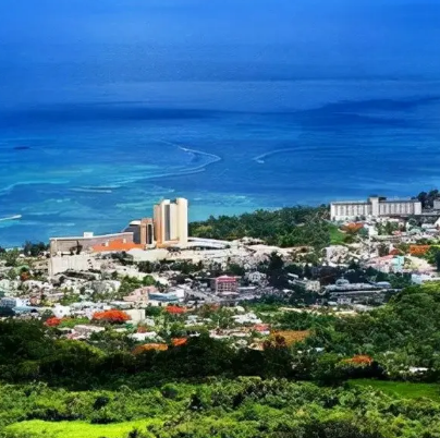 汤加那晚的神秘光球—一场天外来客还是自然奇观？