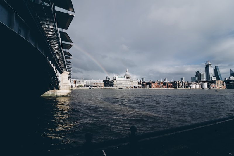德国天空的神秘舰队—目击海军视频引发的探索热潮