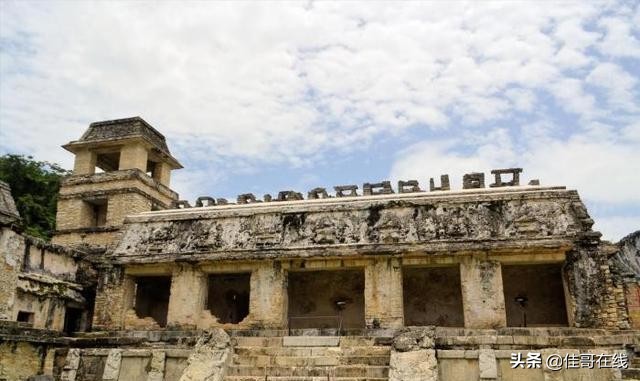 在古老的废墟中寻找失落的智慧｜阿兹特克遗址黑色立方仪表失灵的谜团