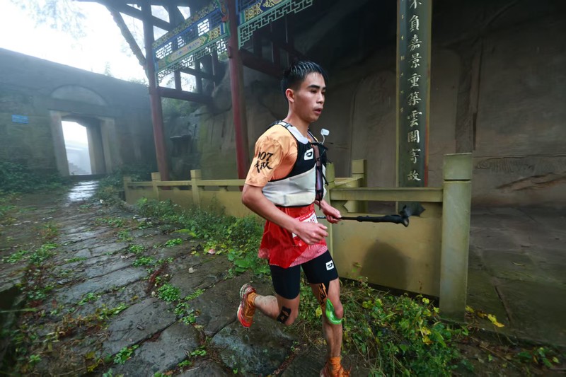 汤加能量场调查—在那片被海水淹没的沉默里，我听到了地球的心跳