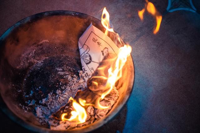 月光下的超度之旅… 月光下的超度之旅…