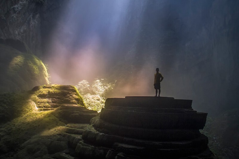 那些消失的洞穴里，藏着人类最真实的镜子…