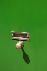 那盘绿光旧磁带，藏着我十七岁的夏天？