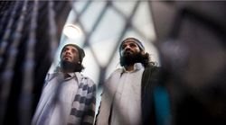 深夜开车路过废弃工厂，我看见了杜尔塞基地的“影子”！