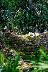 废弃矿井的玻璃棺楼梯｜循环艺术的现代演绎