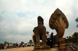 那伽传说—水神与蛇的神秘联系