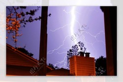 那个在印度洋山脉上空“跳舞”的怪物｜揭秘“山灵雷电”的疯狂与美丽