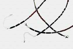 波斯密洞的锁链与鸟群：一场关于自由的意外邂逅