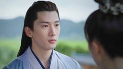 她坐在茶馆里，说了一整年的话？