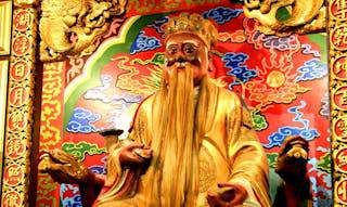 揭开非洲守墓山灵的神秘面纱—一场跨越时空的探险