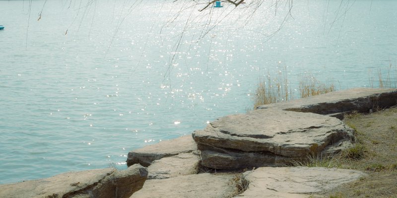 盐湖的金属秘密—无风铃声的金属球