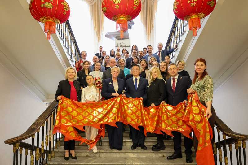 叶佳期与乔斯L年的时光之旅！