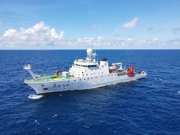 古代水下飞行器背后的智慧丨印度洋应龙航海探秘 古代水下飞行器背后的智慧丨印度洋应龙航海探秘