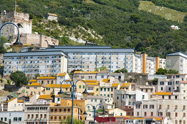 直布罗陀的幽灵之声丨一场跨越生死的奇异对话