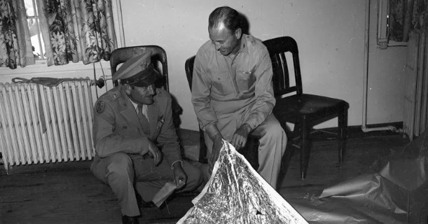 罗斯威尔，太阳与UFO—一场世纪之谜的交织