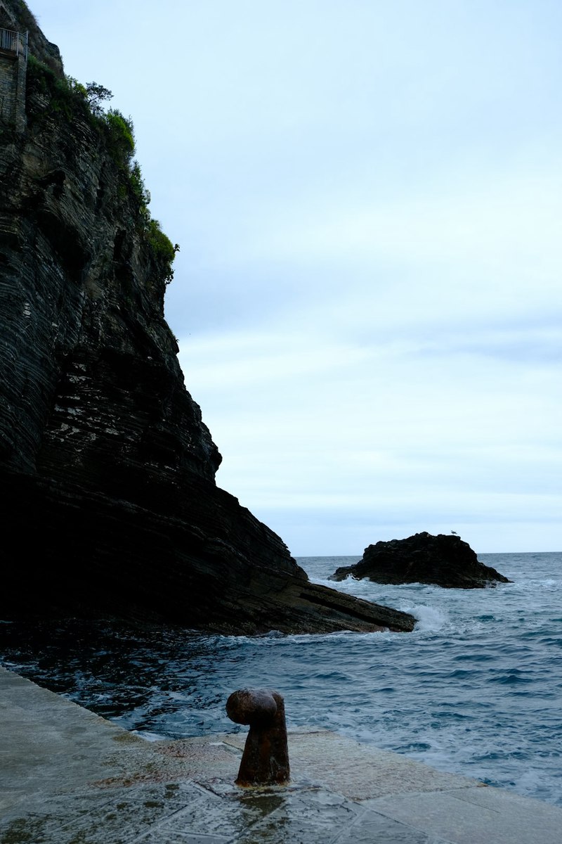 在开曼群岛的某个清晨，我突然意识到自己可能穿越了维度？