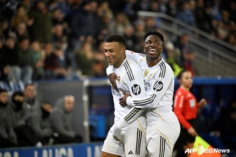 西班牙的神秘夜空—宇宙种族的目击报告