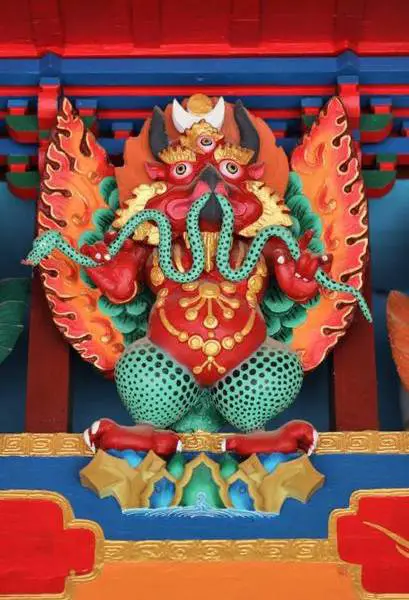 风暴中的北美金翅大鹏丨自然界的神秘守护者 风暴中的北美金翅大鹏丨自然界的神秘守护者